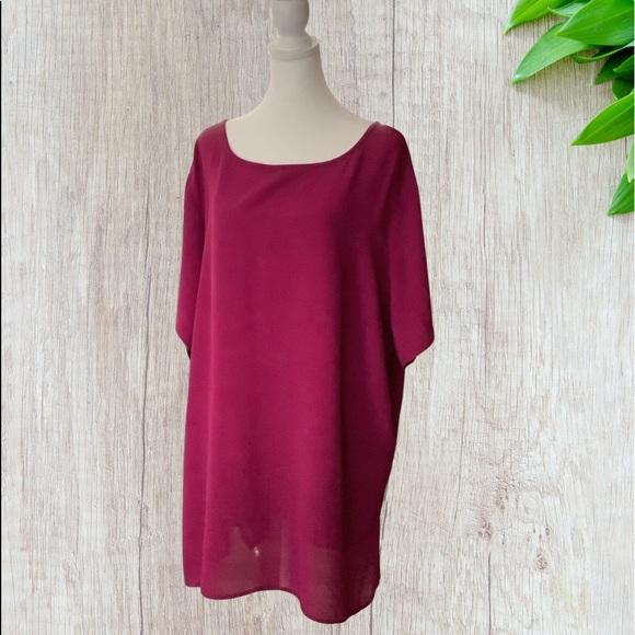 Venezia Tops - Venezia Women's Size 26/28 Round Neck Top Cranberry